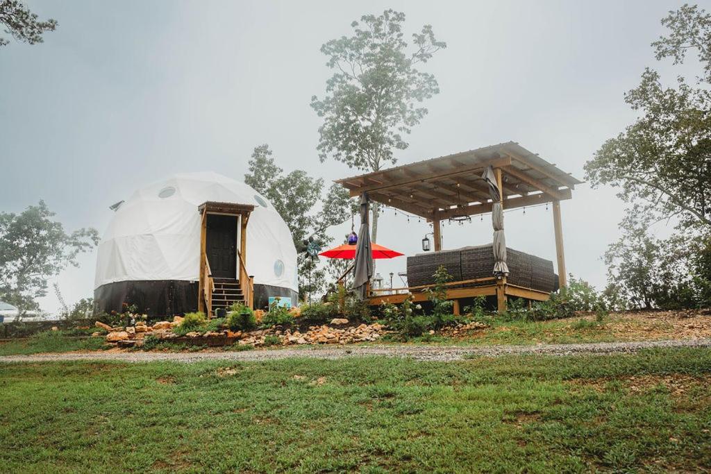 Waterfront Luxury Glamping Dome Hotel Rogersville Екстериор снимка