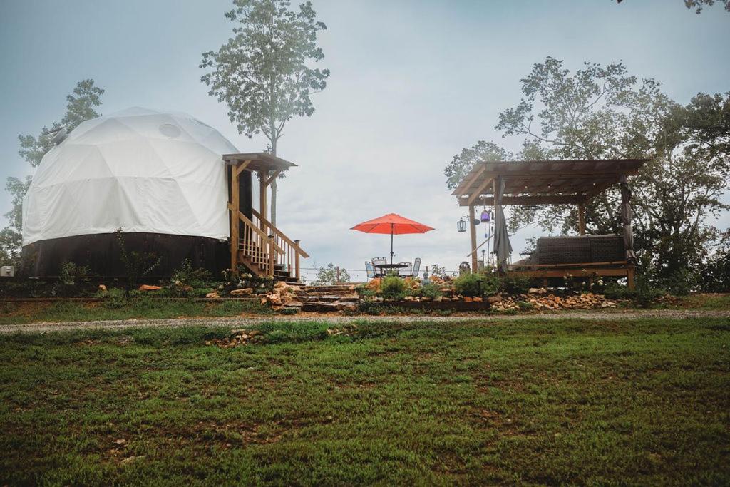 Waterfront Luxury Glamping Dome Hotel Rogersville Екстериор снимка