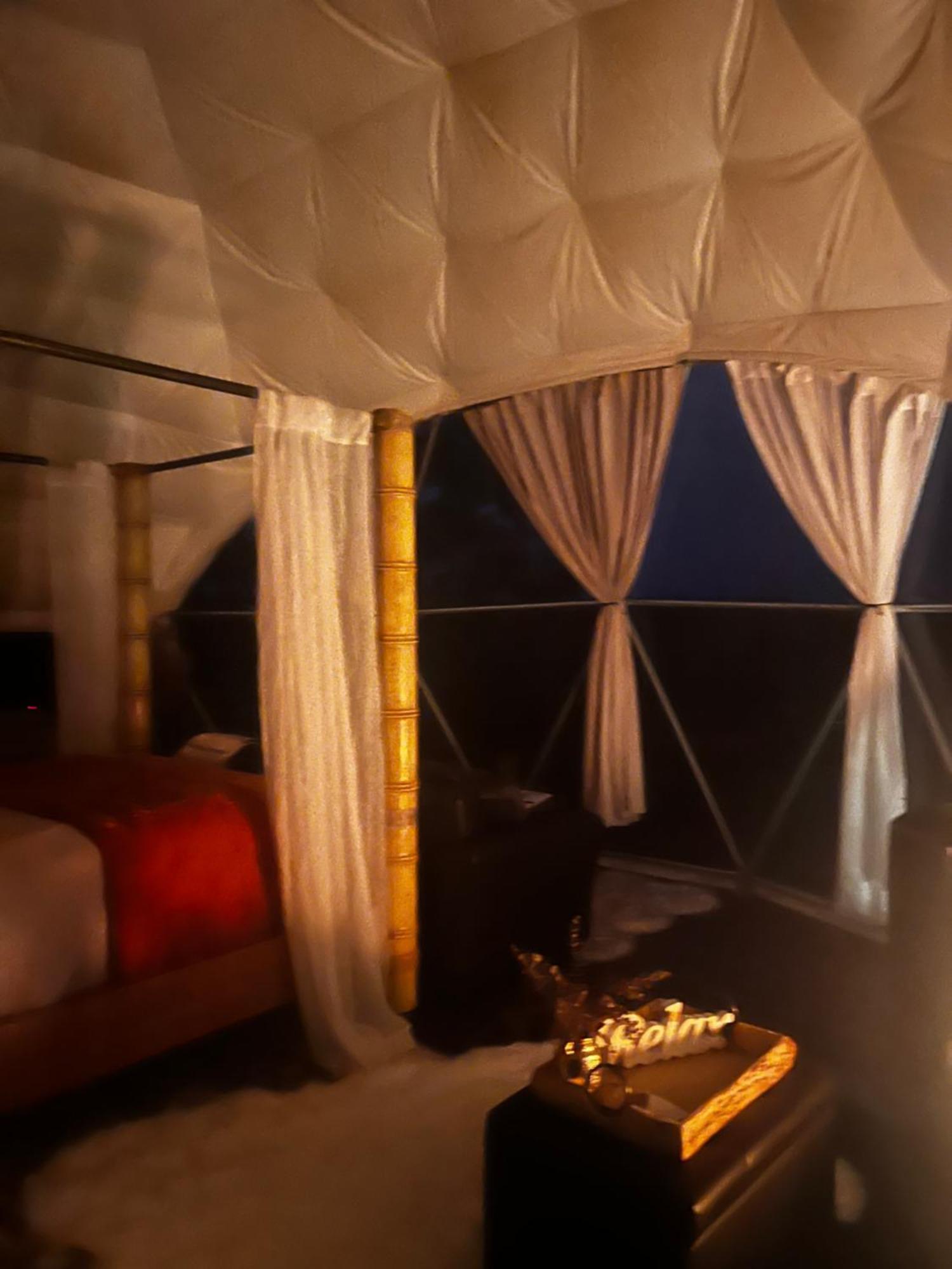 Waterfront Luxury Glamping Dome Hotel Rogersville Екстериор снимка